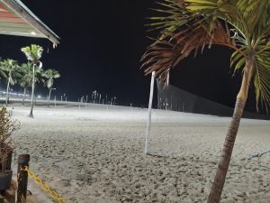 Playa Copacabana de noche