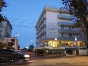 Hoteles en la primer linea de playa- Rimini- Italia