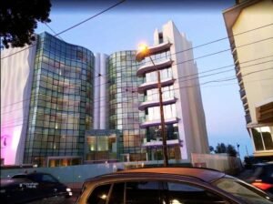 Hoteles de arquitectura contemporanea en la marina de Rimini- Italia